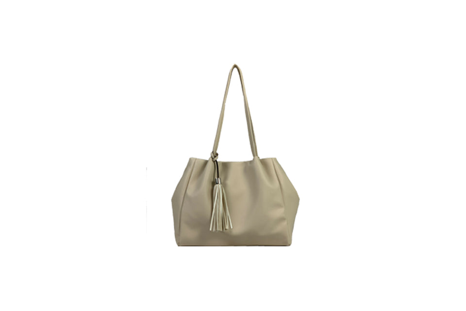 Long & Son Ladies Soft Extendable Large Shoulder Bag With Zip Fasten And Tassel Detail Light Gold