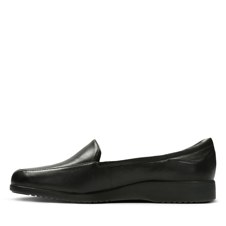 Clarks Georgia WIDE E FIT Ladies Black Leather Loafers Moccasin Slip On Shoes