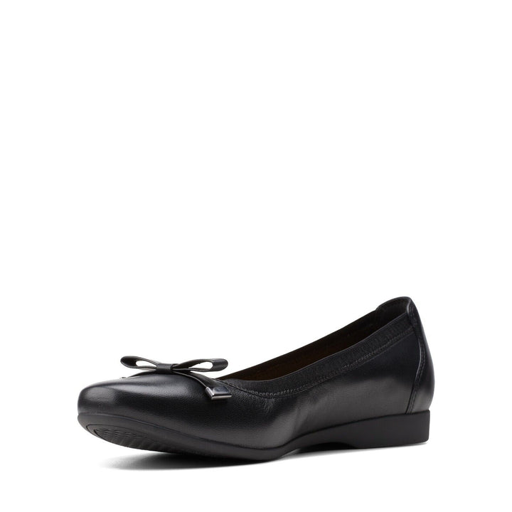 Clarks Unstructured Un Darcey Bow D Fit Ladies Leather Slip On Ballerina Pumps Shoes Black