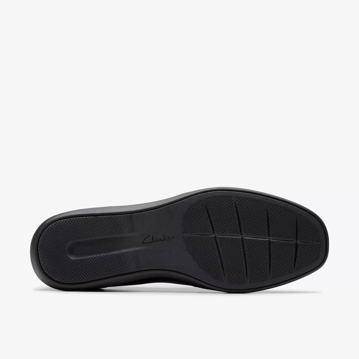Clarks Artisan Lynell Edge Ladies Standard D Fitting Black Leather Comfort Walking Shoes