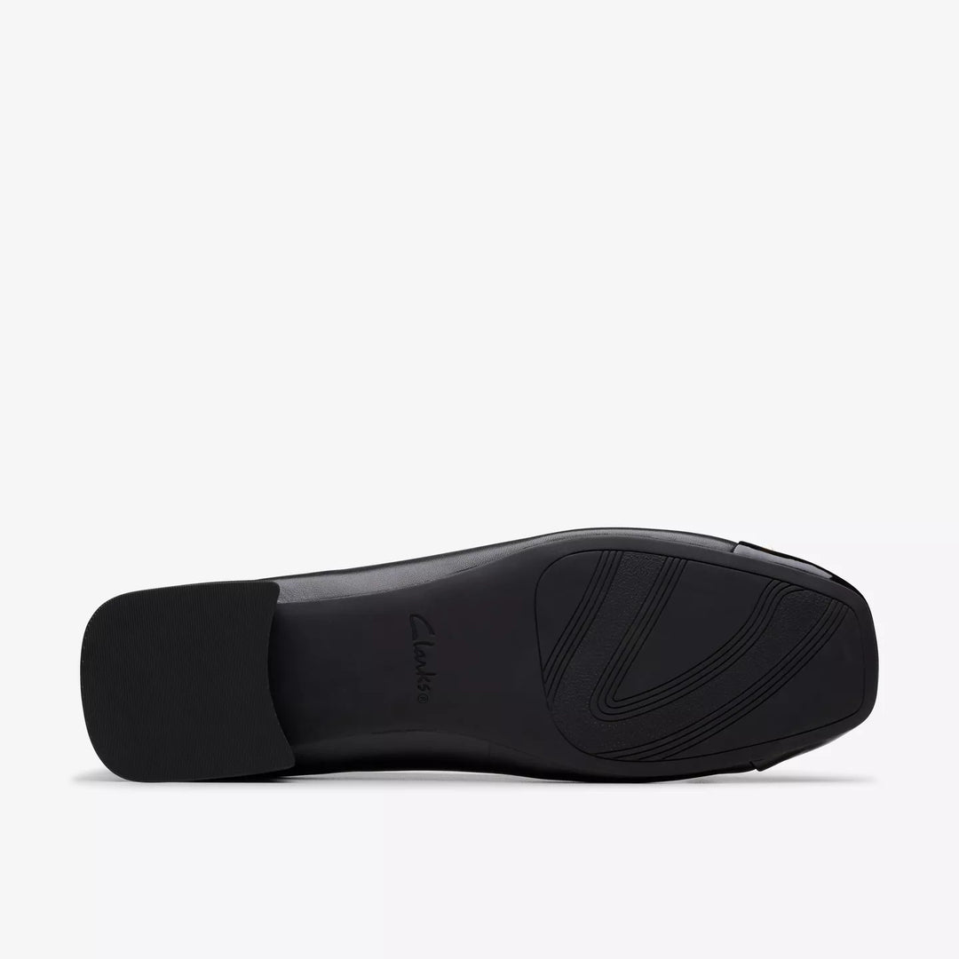 Clarks Signature Ladies Leather/ Patent Combination Dolly Low Heel Court Shoes Black/Black Patent