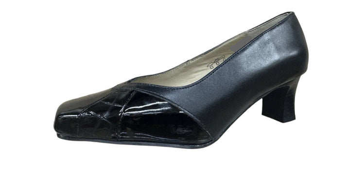 Equity Alicia Wide Fitting EE Leather Vintage Court Shoes Black Leather/ Patent Uk 4