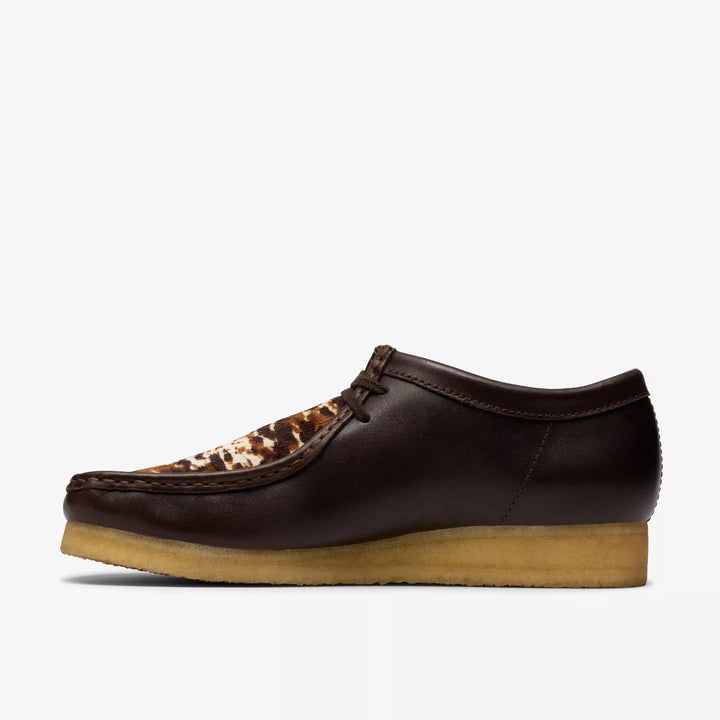 Clarks Originals Mens  Brown Interest Leather Lace Up Wallabees Crepe Soles