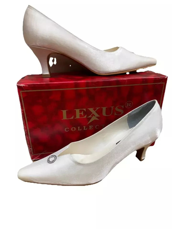 Lexus Collection Vegas Bridal Off White Satin Slip On Court Shoes Ex display Ivory Size 7